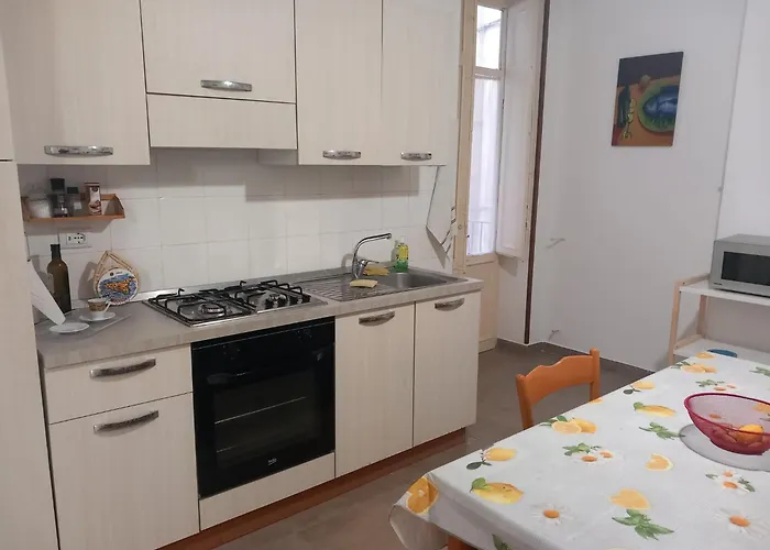 Silvia'S House